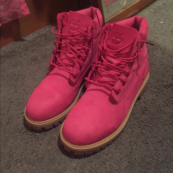 Pink Timberlands - Picture 3 of 3
